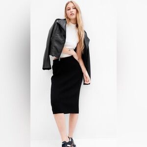 Gap Cashsoft chunky ribbed sweater skirt.